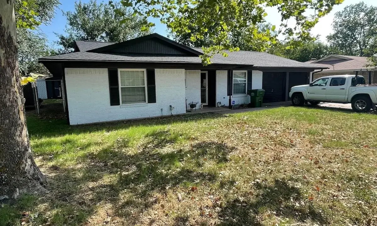 Professional roofing crew working on a residential roof in Apollo Beach